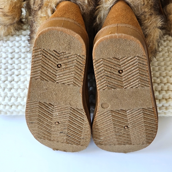 FABKIDS Fur Pom Pom Fuzzy Brown Boots  Braided Accents - Kids, Size 12 - Picture 11 of 16